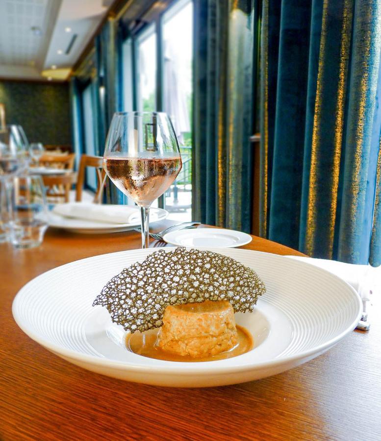 Logis Hotel - Restaurant Le Tulipier Vienne-le-Château Eksteriør bilde