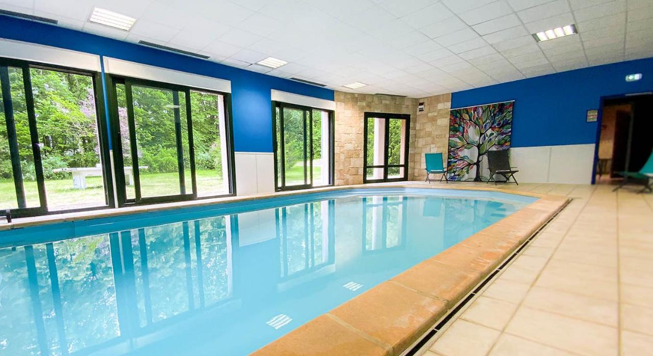 Logis Hotel - Restaurant Le Tulipier Vienne-le-Château Eksteriør bilde