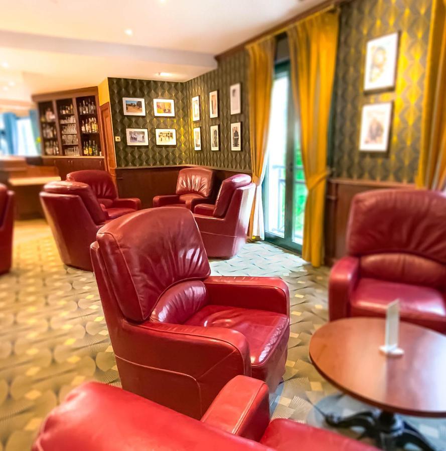 Logis Hotel - Restaurant Le Tulipier Vienne-le-Château Eksteriør bilde