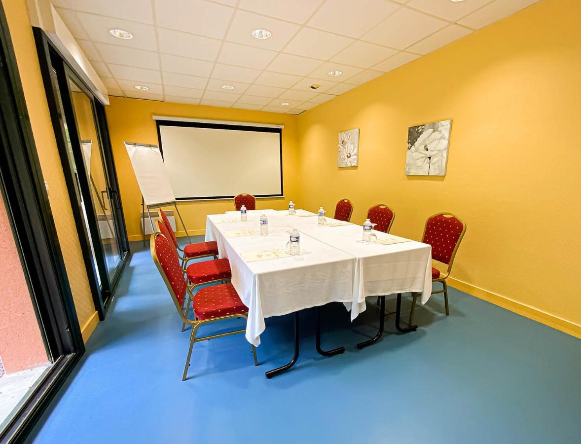 Logis Hotel - Restaurant Le Tulipier Vienne-le-Château Eksteriør bilde