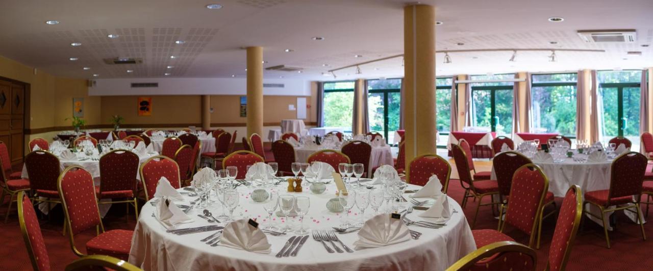 Logis Hotel - Restaurant Le Tulipier Vienne-le-Château Eksteriør bilde