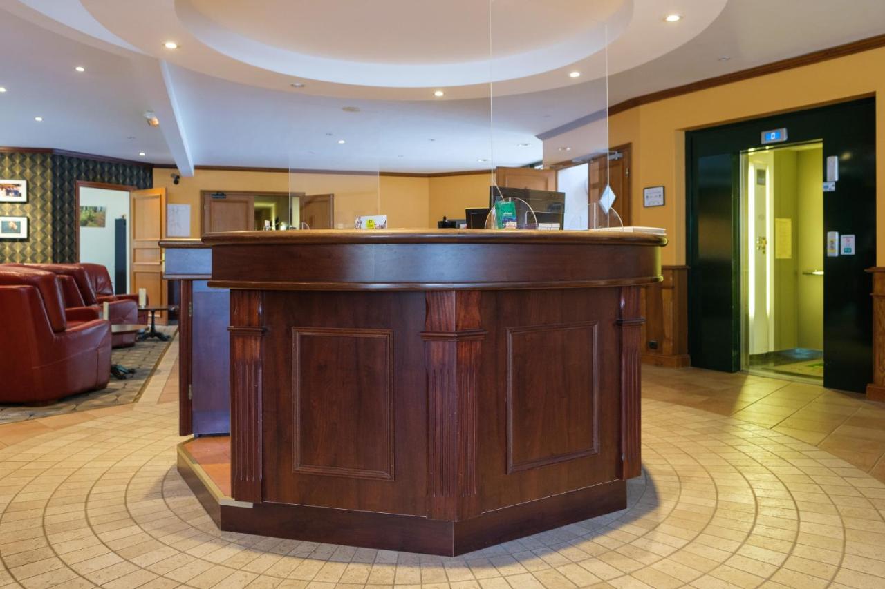 Logis Hotel - Restaurant Le Tulipier Vienne-le-Château Eksteriør bilde