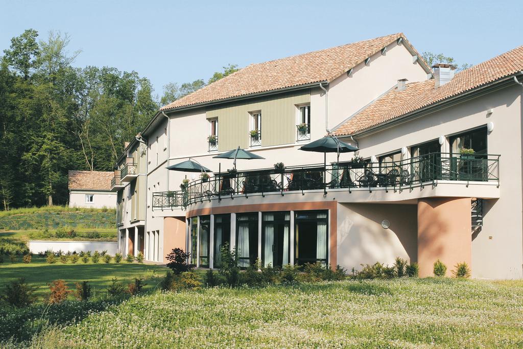 Logis Hotel - Restaurant Le Tulipier Vienne-le-Château Rom bilde